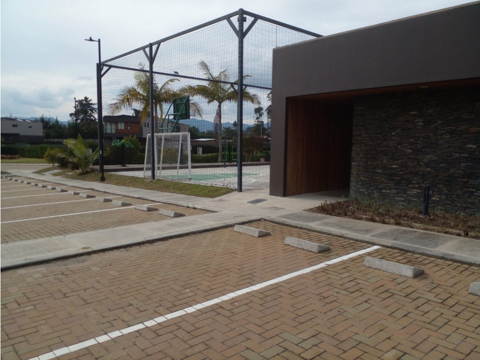 SE VENDE LOTE EN UNIDAD CERRADA,LLANOGRANDE — foto 5