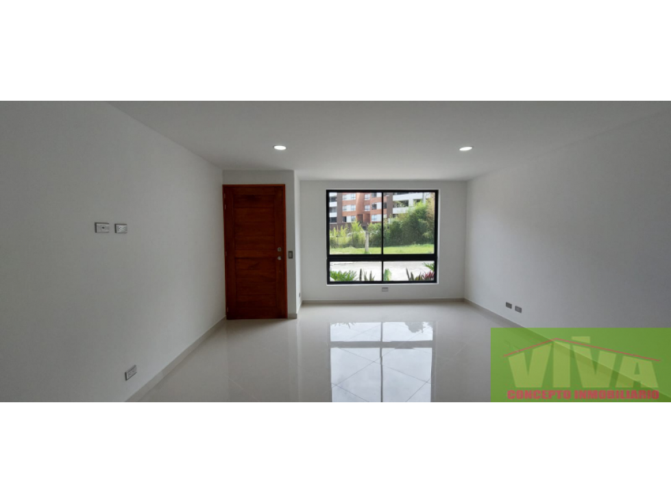 SE VENDE CASA EN URBANIZACION,EL RETIRO