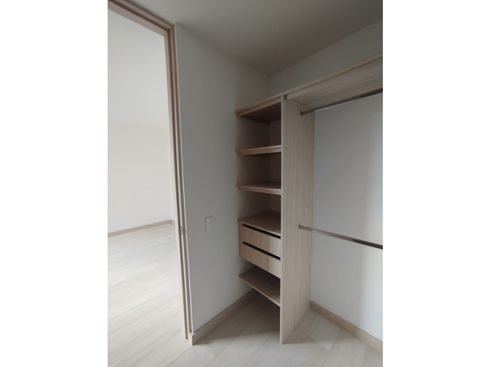 APARTAMENTO EN VENTA, RETIRO DE AVIGNON, EL RETIRO — foto 5