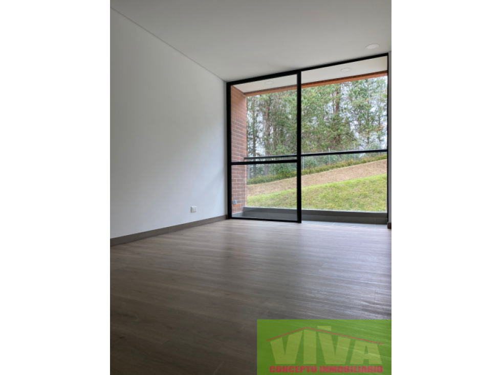 SE VENDE APARTAESTUDIO EN EL RETIRO