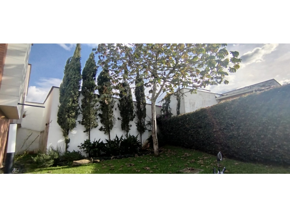 CASA EN VENTA, PIEDRA VERDE, LA CEJA
