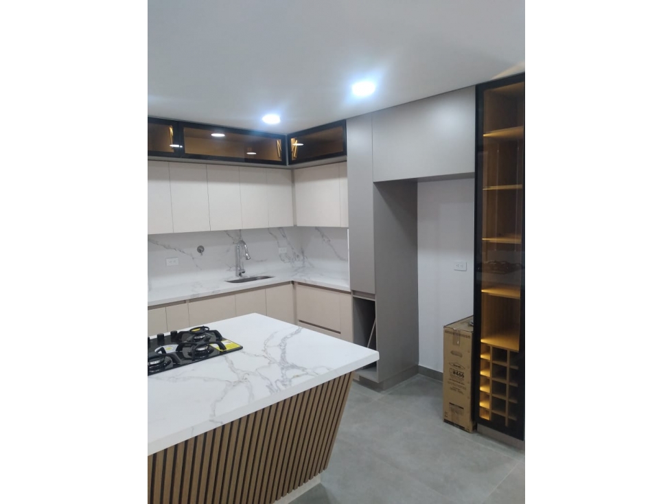 CASA EN VENTA, LLANOGRANDE, RIONEGRO