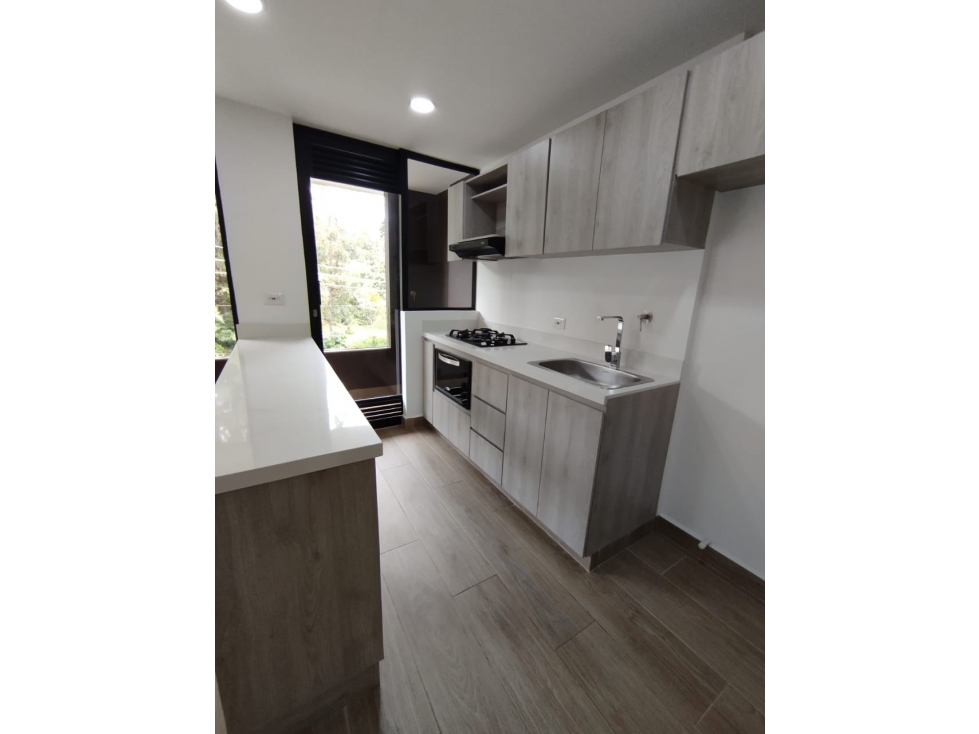 APARTAMENTO EN VERTA, CITADELA, EL RETIRO — foto 3