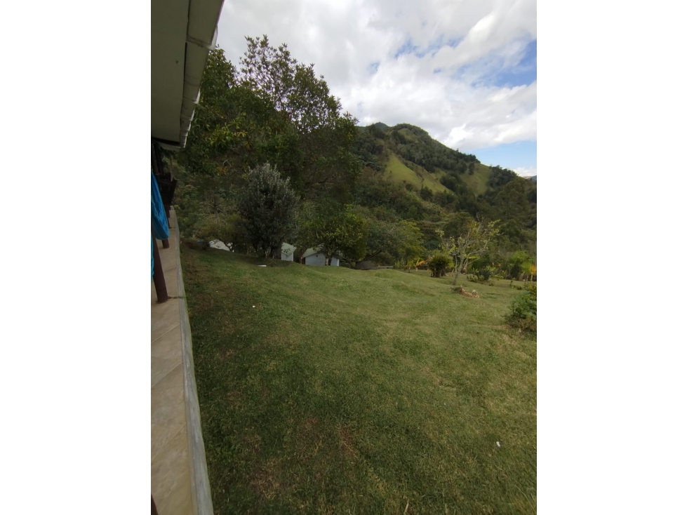 FINCA EN VENTA, MONTEBELLO, EL RETIRO
