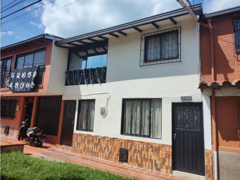 SE VENDE CASA EN SEPTIMA ETAPA EL PORVENIR