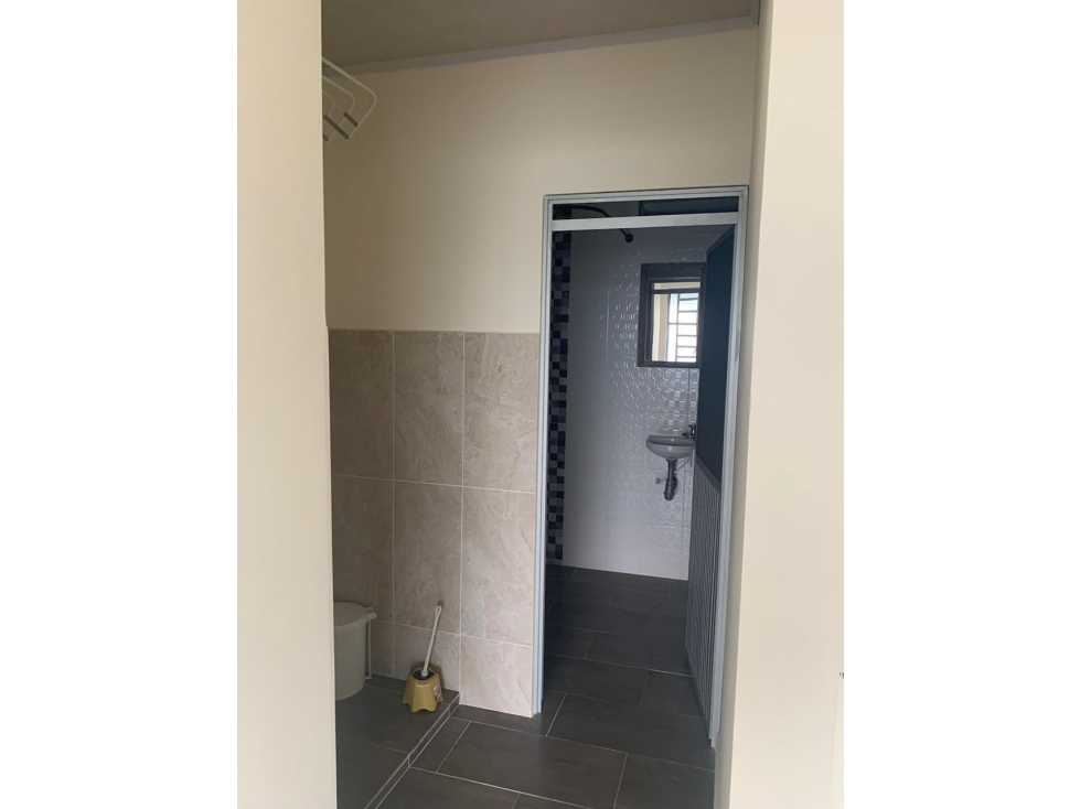 Se vende casa comercial en Granada,Meta - 3