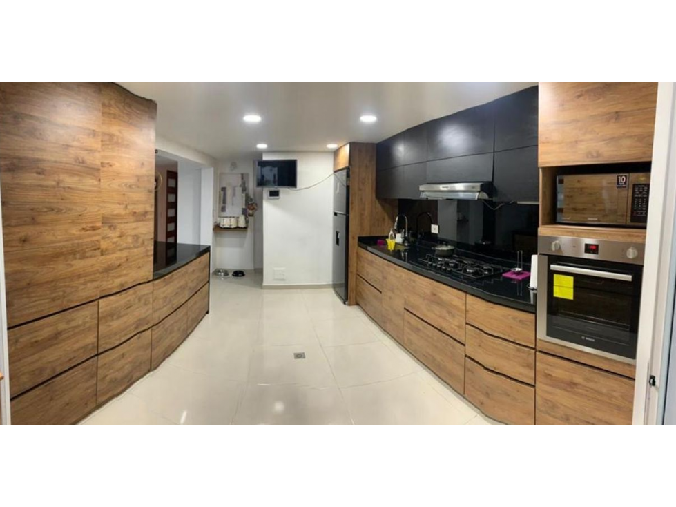 Casa Amoblada en Venta en Modelia,