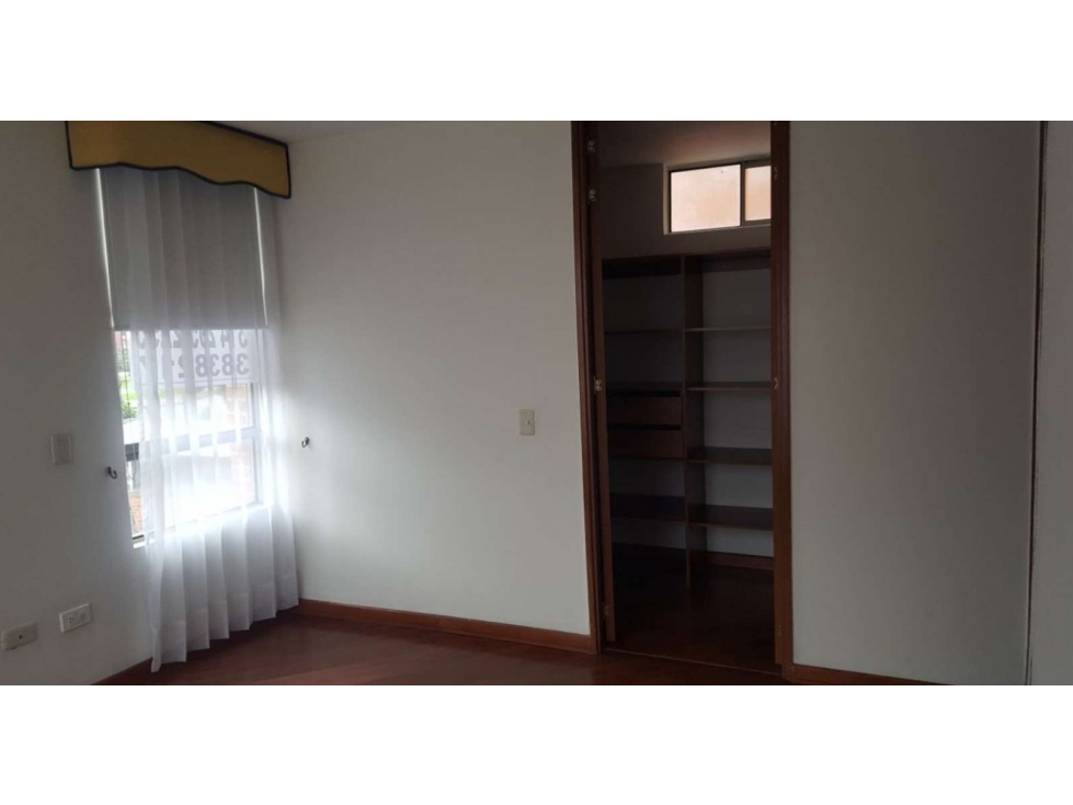 Apartamento Esquinero en Venta en Modelia Real — foto 5