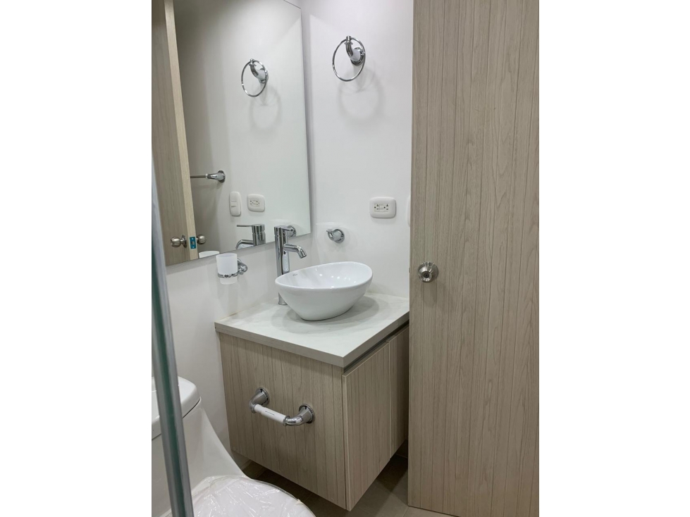 Apartamento en venta en la Felicidad, Los Nogales — foto 6