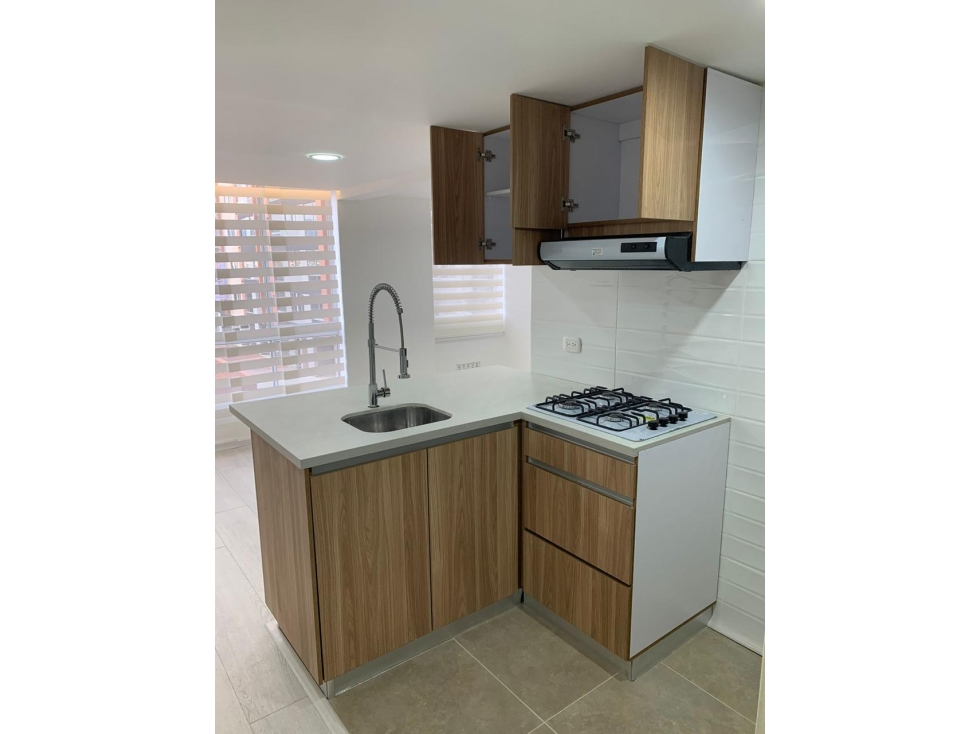 Apartamento en venta en la Felicidad, Los Nogales