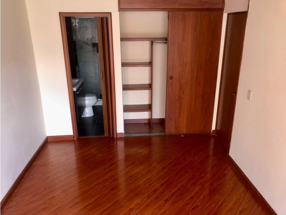 Apartamento Dúplex en Venta en Parques de Modelia Reservado 1 — foto 5