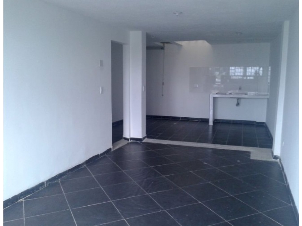 Casa Esquinera en Venta en Fontibón — foto 2