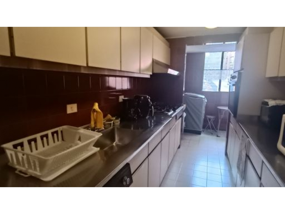 Apartamento Esquinero en Venta en Edificio El Cedral