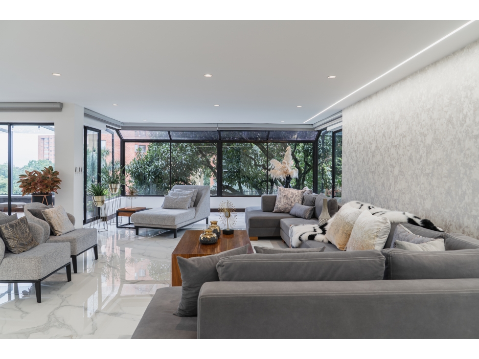 APARTAMENTO EN VENTA CON TERRAZA EN SECTOR LOS BALSOS, EL POBLADO. — foto 4