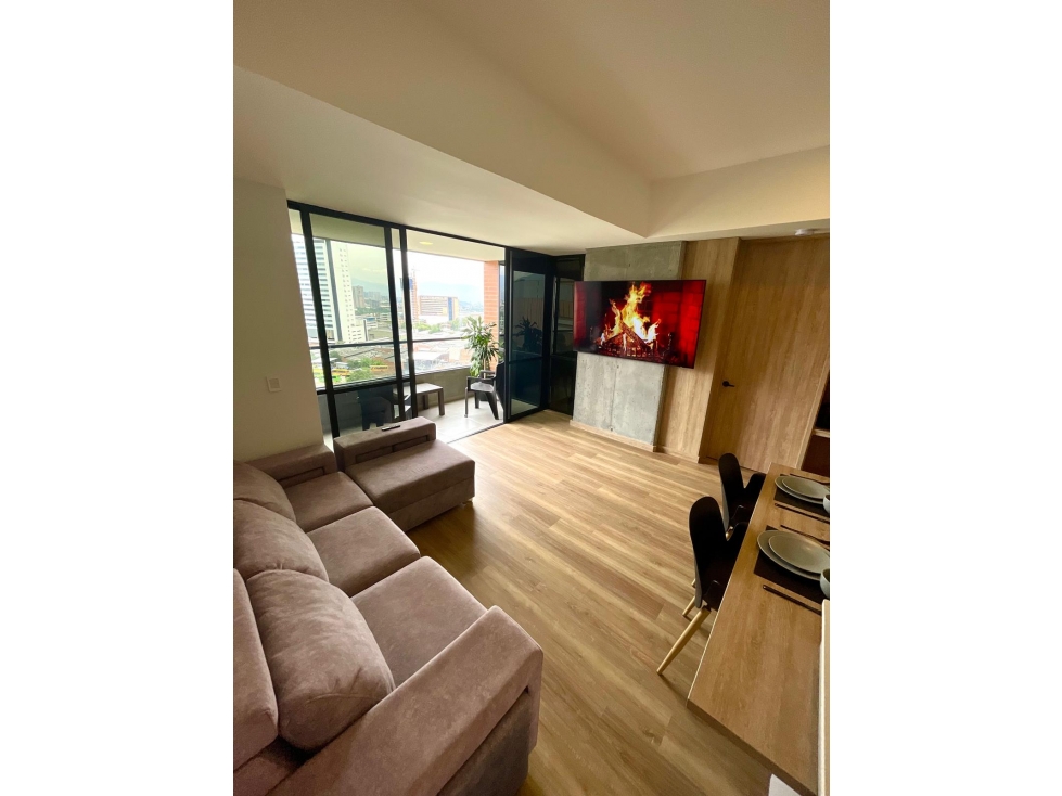 APARTAMENTO EN VENTA, ENVIGADO CERCA A CC MAYORCA. TOTALMENTE AMOBLADO
