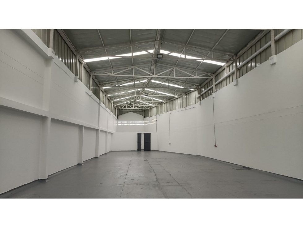 BODEGA EN ZONA INDUSTRIAL - QT0111 - 6