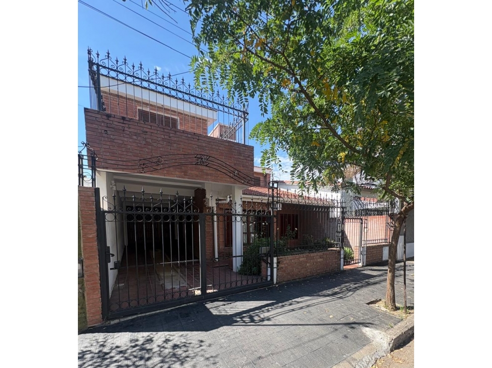 Alto Alberdi Gran Propiedad 4 Dor - Suite - Pileta — foto 2