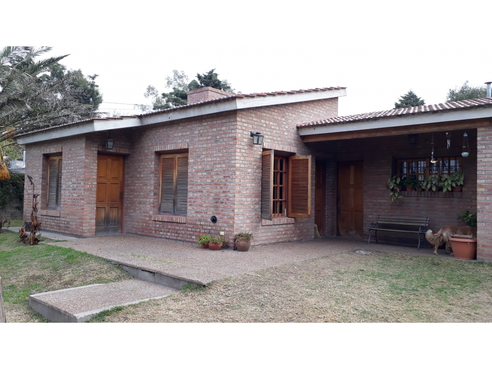 Casa en Venta de 4 Dor. | 6 Amb. B° San Alfonso - Villa Allende - Cba. - 1