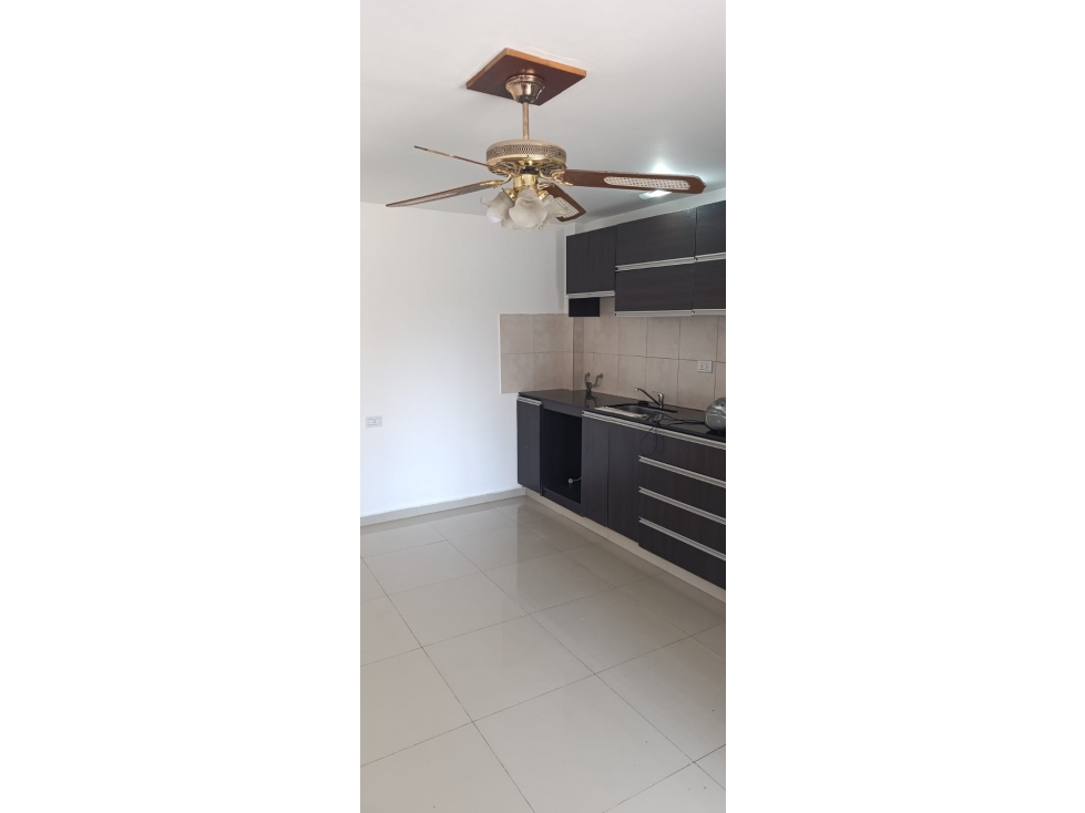 Departamento en Alquiler de 1 Dorm. con Cochera B° Cerro de las Rosas - 4