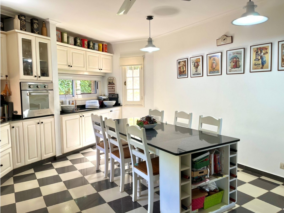 Casa en Venta en Country Las Delicias con bajada al arroyo. — foto 6