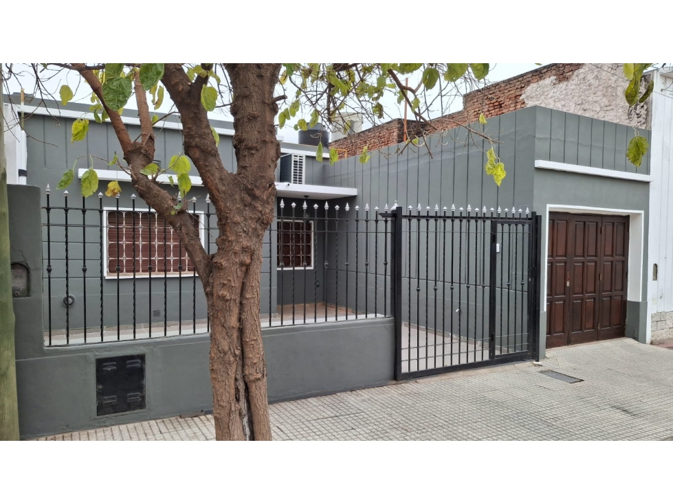 Casa en Alquiler 3 Dormitorios B° Alto Alberdi - Córdoba