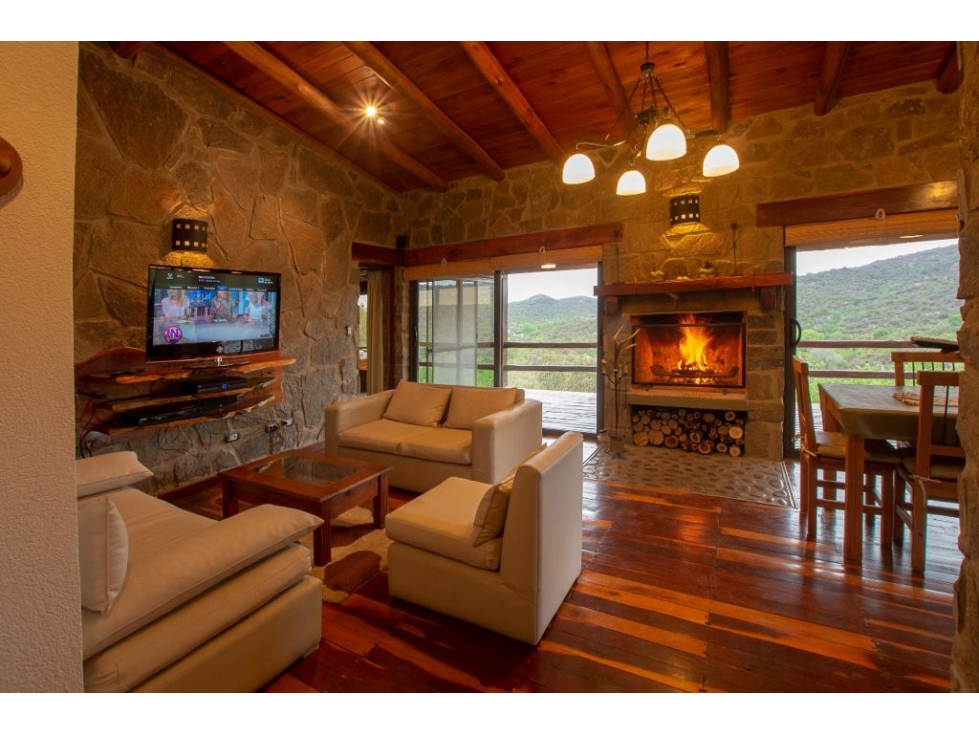 Casa Estilo Cabaña en Aldea de Montaña -Valle de Calamuchita, Córdoba - 2