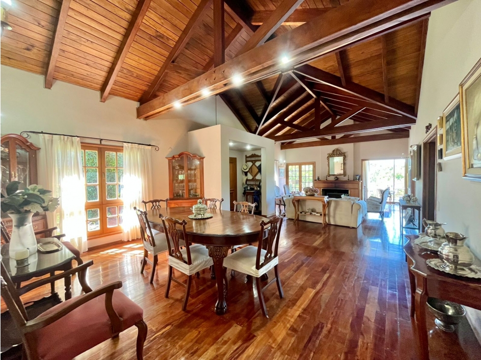 Casa en Venta en Country Las Delicias con bajada al arroyo. — foto 3