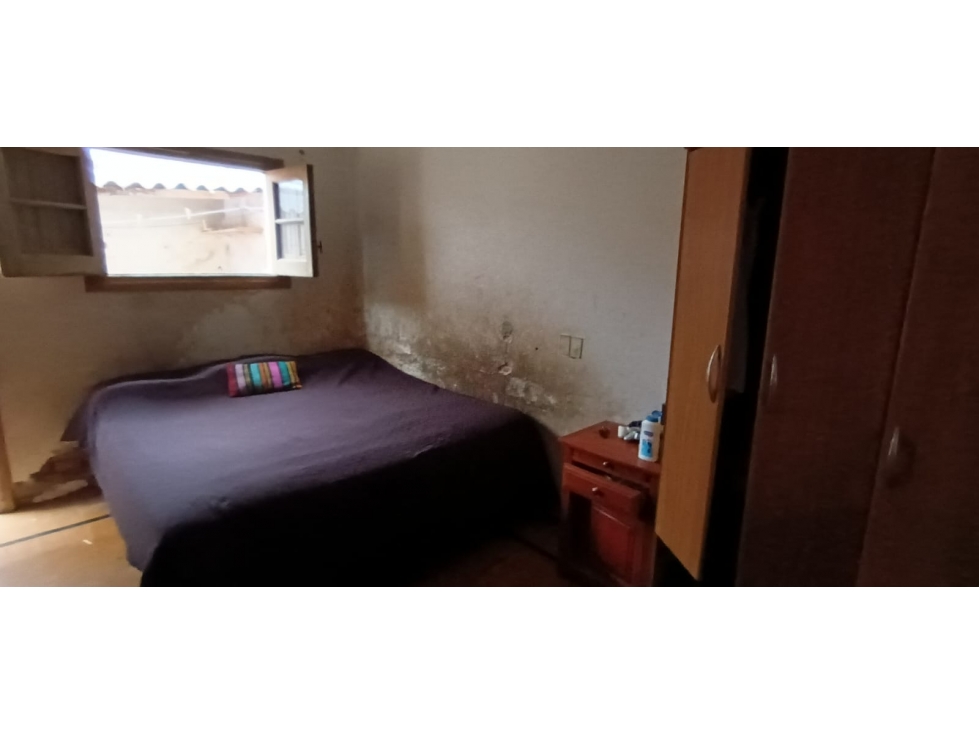 CASA AV COLON 2426