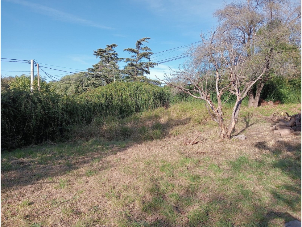 VENDO LOTE EXCEPCIONAL PROXIMO GOLF VILLA ALLENDE - 2