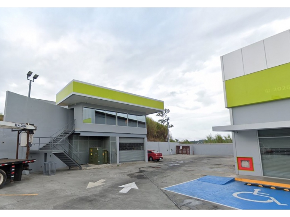 vendo plaza comercial con alto trafico - 4