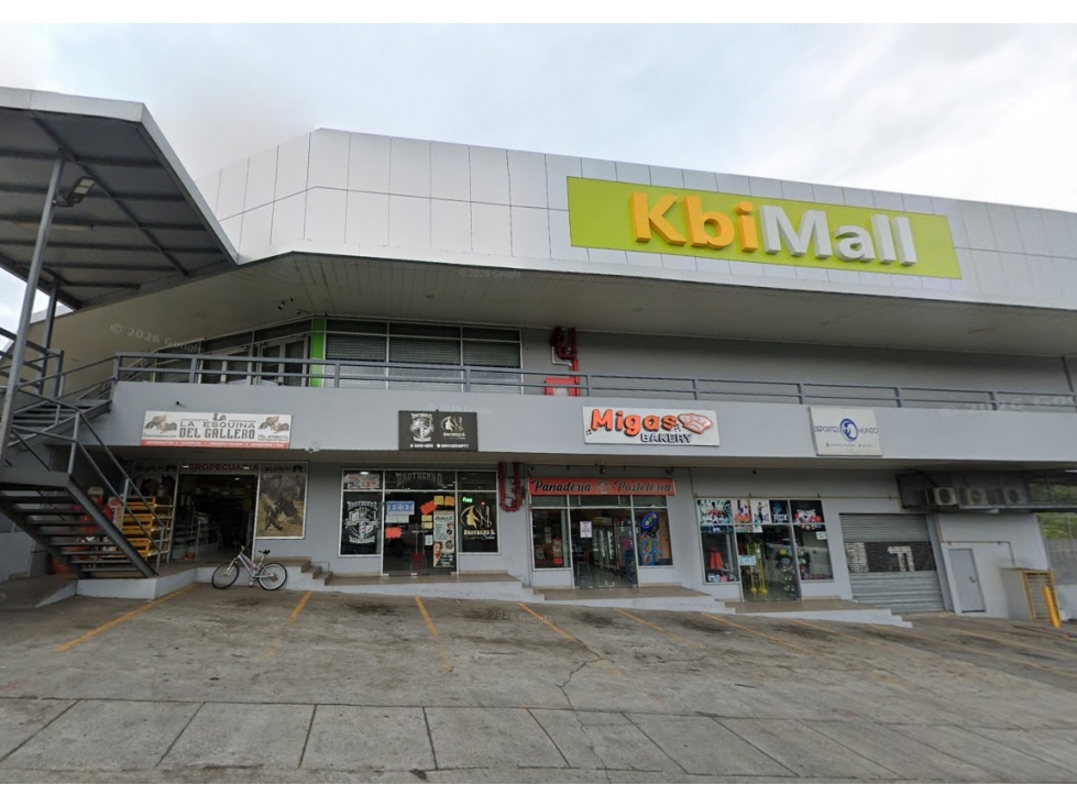 vendo plaza comercial con alto trafico - 2
