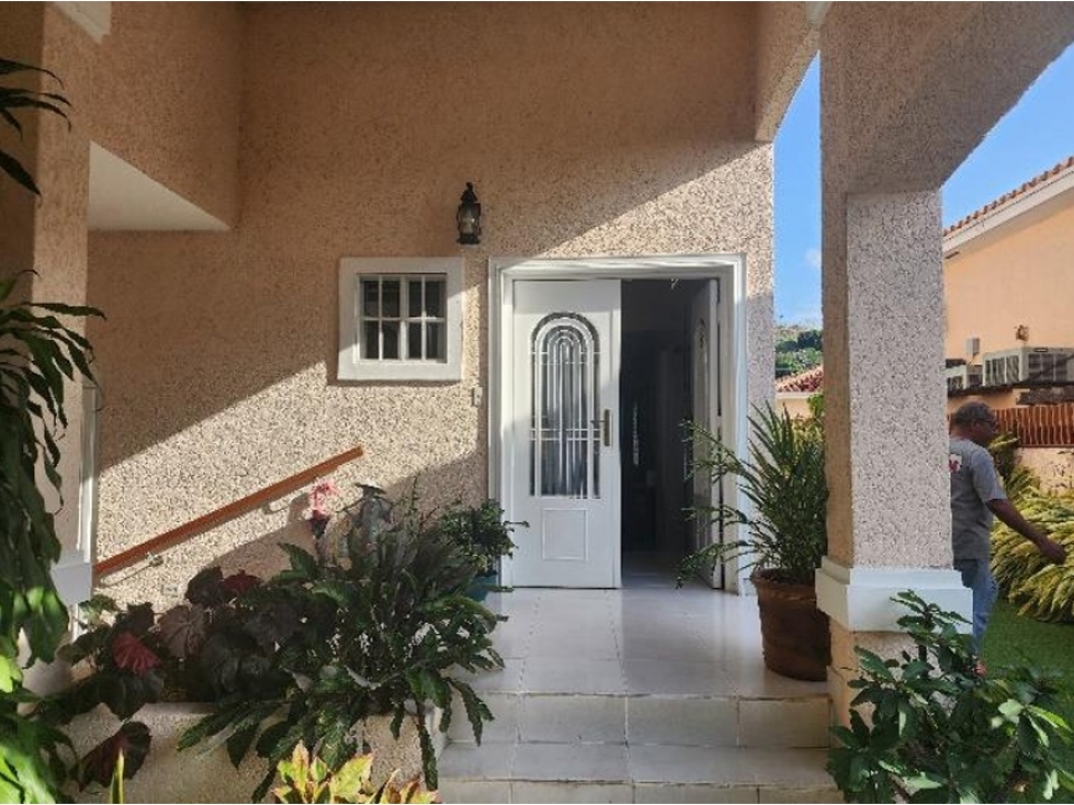 Venta de casa en Fuente del Fresno, Altos de Panama, Condado del Rey — foto 3
