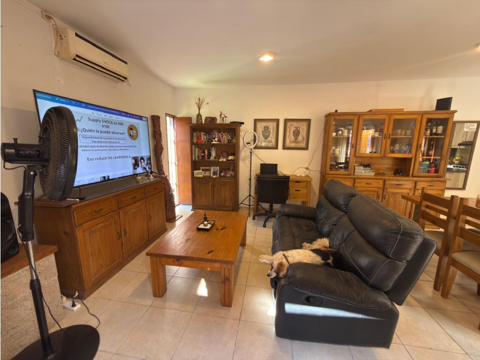 Villa Allende, Muy Linda Casa de 3 Dor. Pileta. Barrio Condor Alto - 4