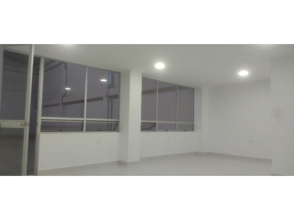 ARRIENDO BODEGA INDUSTRIAL UBICADA EN NEIVA, HUILA - 2