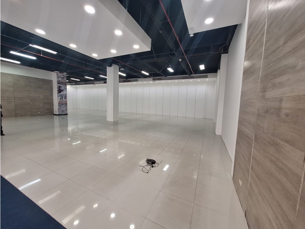 LOCAL EN VENTA, CENTRO COMERCIAL PASEO VILLA DEL RIO — foto 2