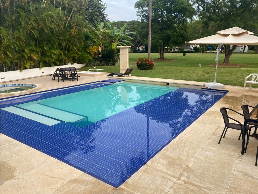 CASA EN VENTA UBICADA EN EXCLUSIVO CLUB DE PEÑALISA, RICAURTE - 2
