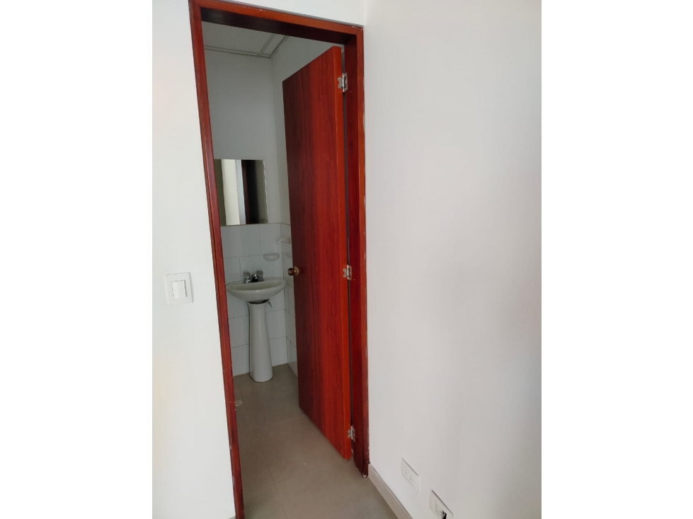 OFICINA 100 M2 EN ARRIENDO - SECTOR EL LAGO — foto 6