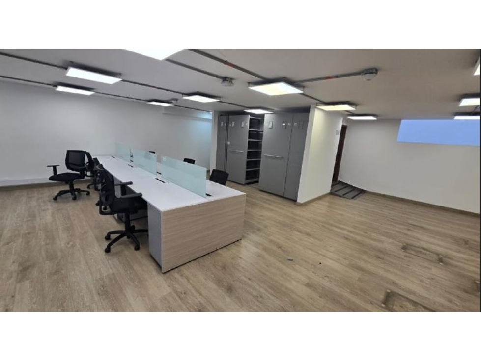 EDIFICIO DE 1.370 M2 EN ARRIENDO, SAN MARTIN - 5
