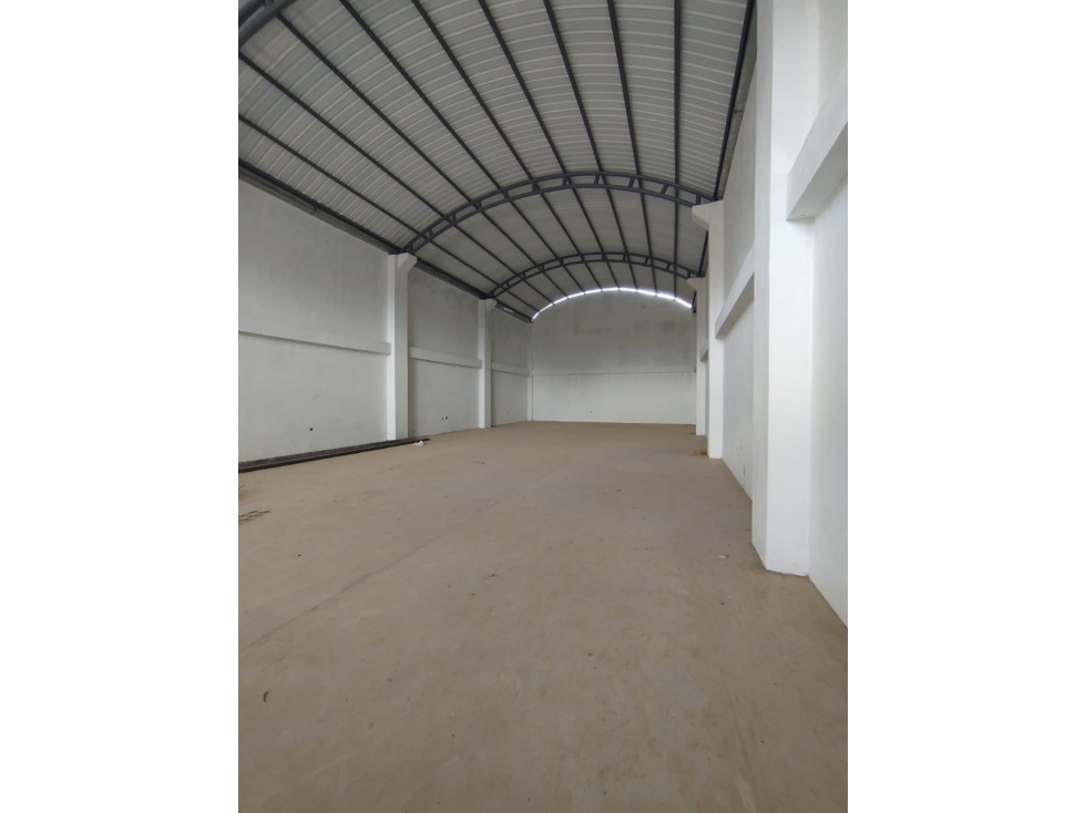 BODEGA INDUSTRIAL DE 1.800 M2 EN ARRIENDO, TUNJA BOYACÁ - 4