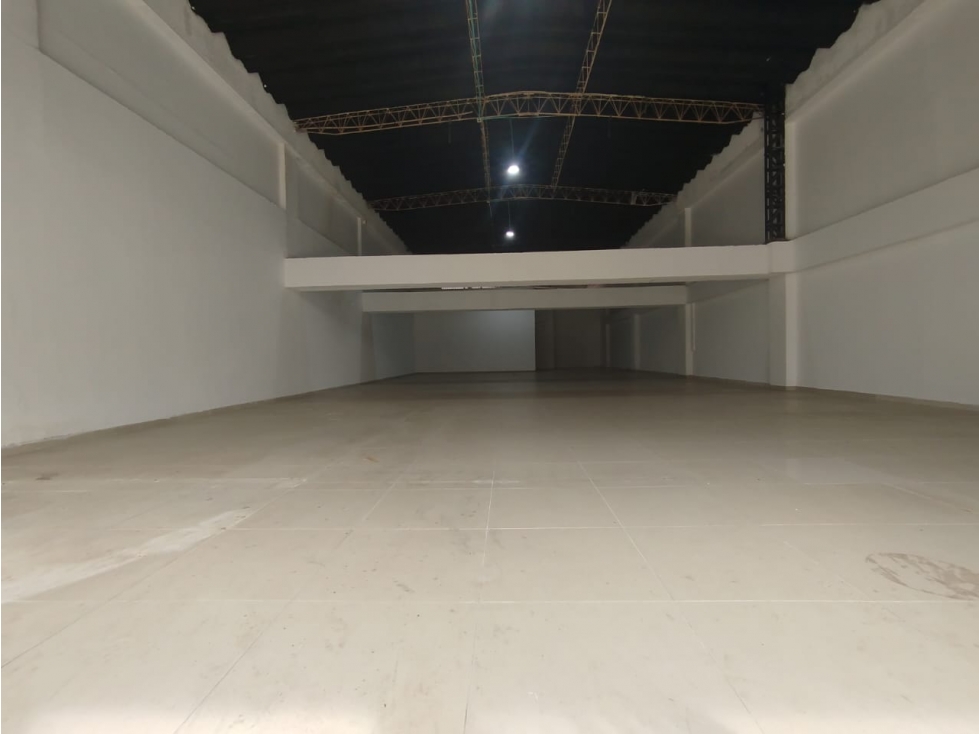 LOCAL COMERCIAL EN ARRIENDO, VILLAVICENCIO - 1