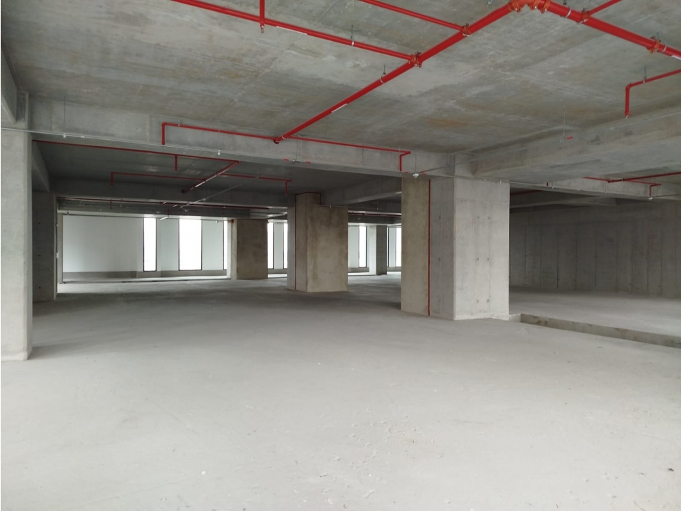 Oficina en arriendo Av. El Dorado | 1.794 m²
