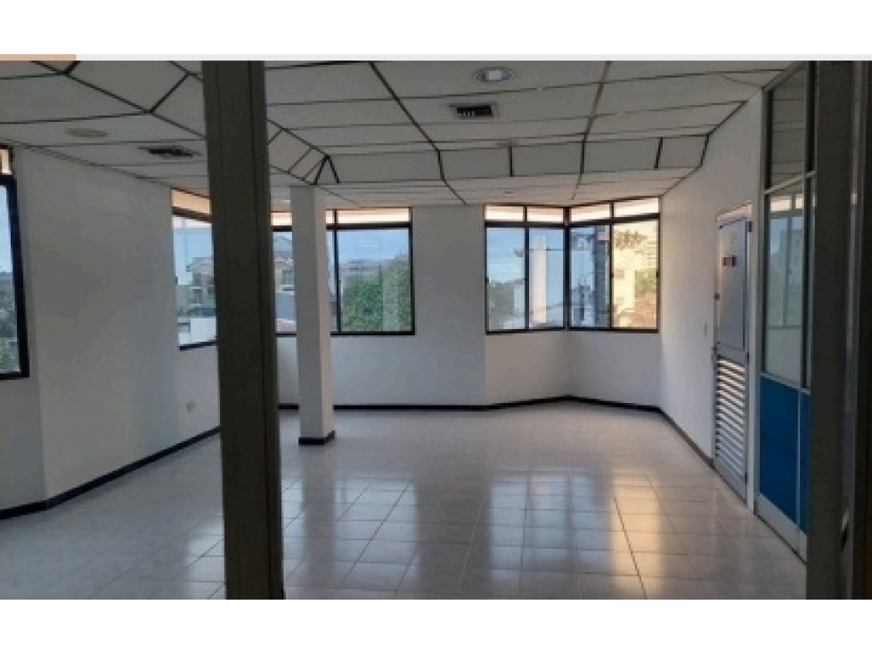 OFICINA EN ARRIENDO | VILLAVICENCIO | PISO 3 - 2