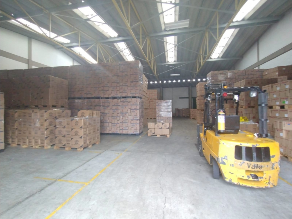 BODEGA INDUSTRIAL EN VENTA EN SOPO - 3