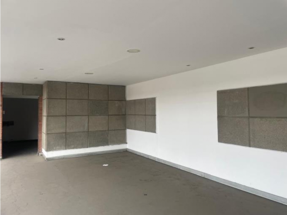 LOCAL COMERCIAL EN ARRIENDO, SECTOR GORGONZOLA - 1