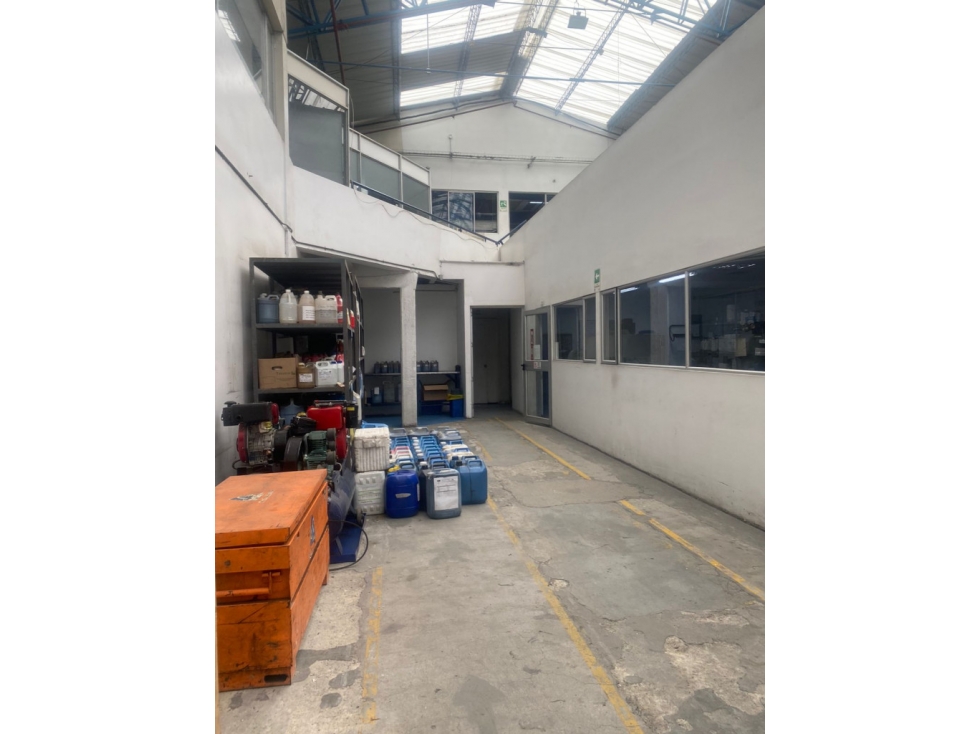 BODEGA EN VENTA TOBERÍN