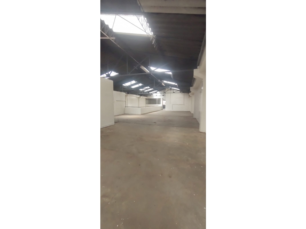 BODEGA EN VENTA SECTOR TOBERÍN