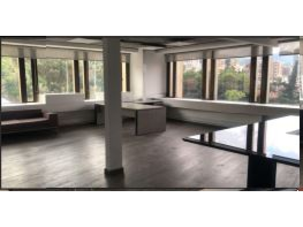 OFICINA EN ARRIENDO - AMOBLADA | La Candelaria | Bogotá
