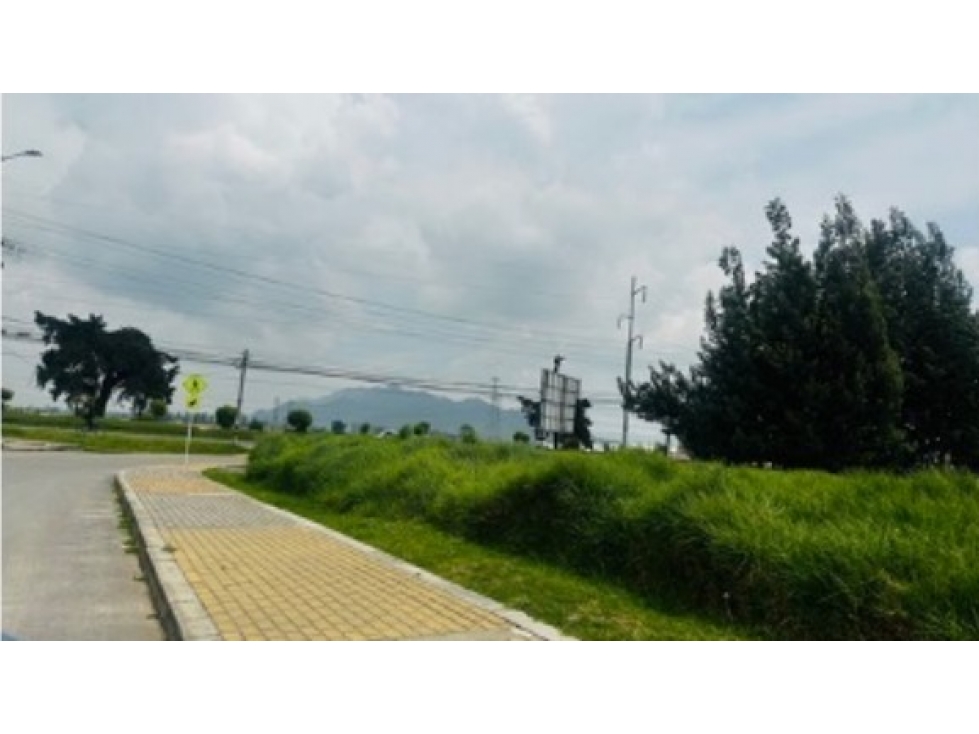 LOTE INDUSTRIAL EN VENTA FUNZA - 1