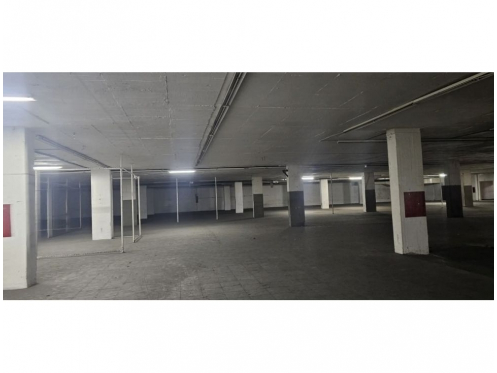 BODEGA DE 3.750 M² CON 500 KVA, SECTOR INDUSTRIAL DE PUENTE ARANDA.