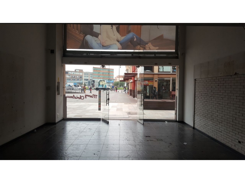 LOCAL COMERCIAL EN ARRIENDO - PUENTE ARANDA , OUTLETS